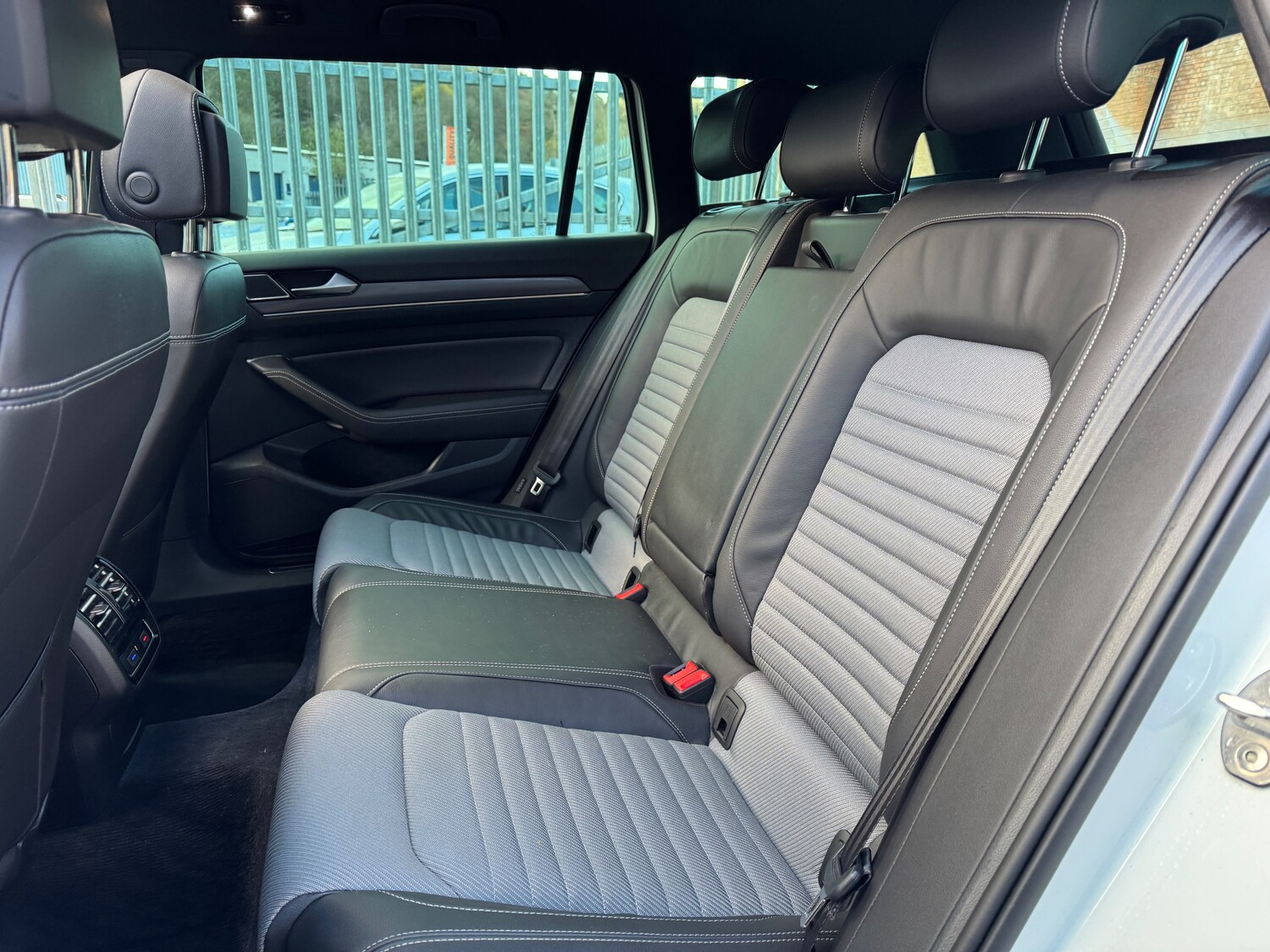 Used Volkswagen Passat 2016 for sale - 74931667: Photo 26