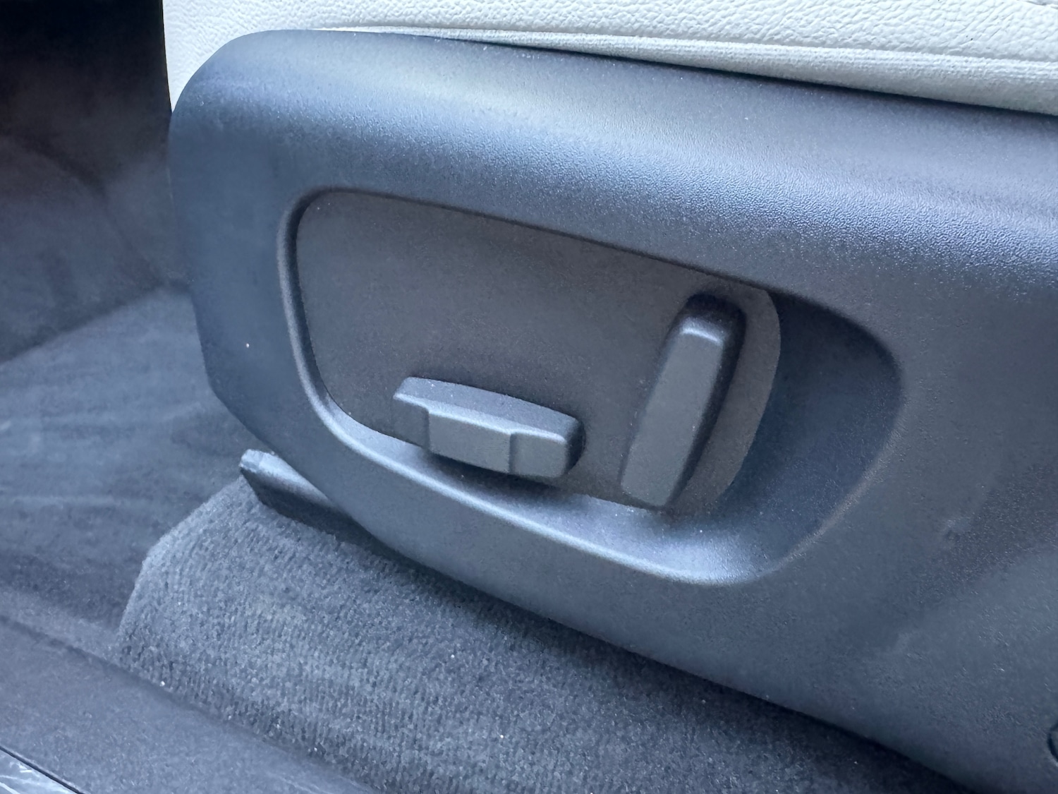 Used Land Rover Range Rover Velar 2017 for sale - 76985677: Photo 29