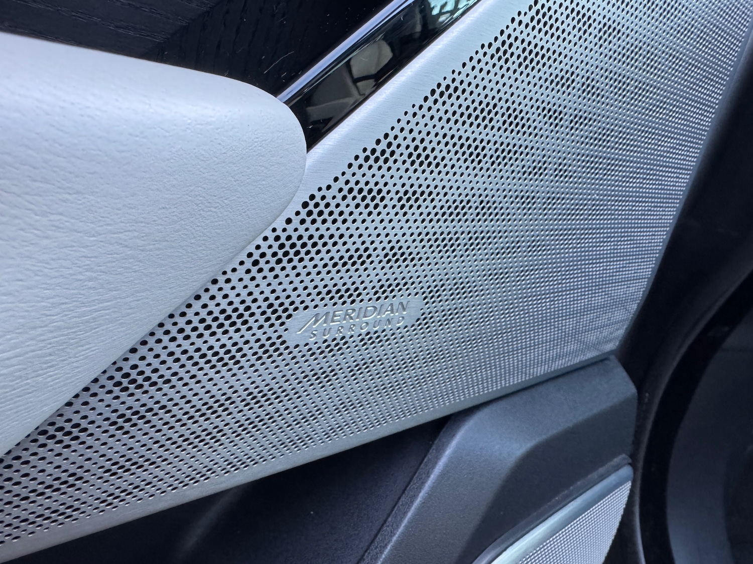 Used Land Rover Range Rover Velar 2017 for sale - 76985677: Photo 31