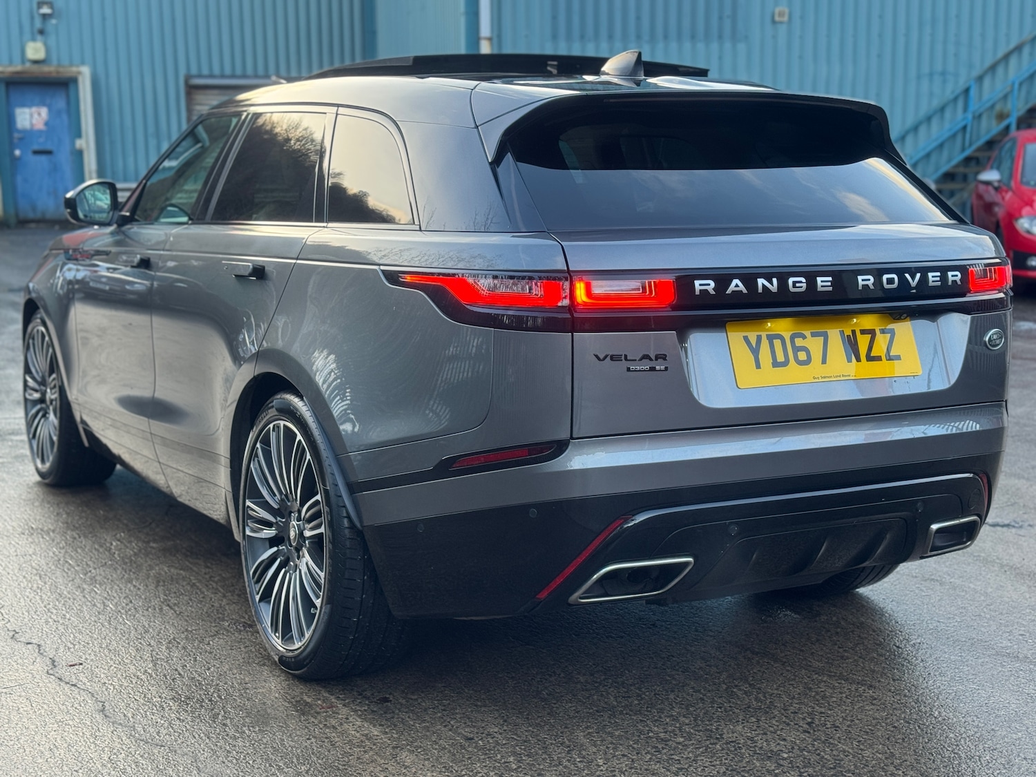 Used Land Rover Range Rover Velar 2017 for sale - 76985677: Photo 7