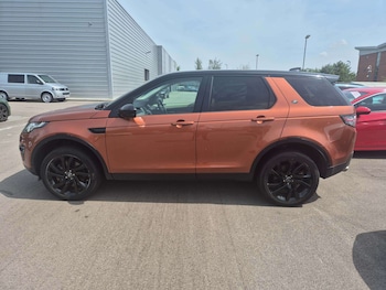 Used Land Rover Discovery Sport 2018 for sale - 78932093: Photo