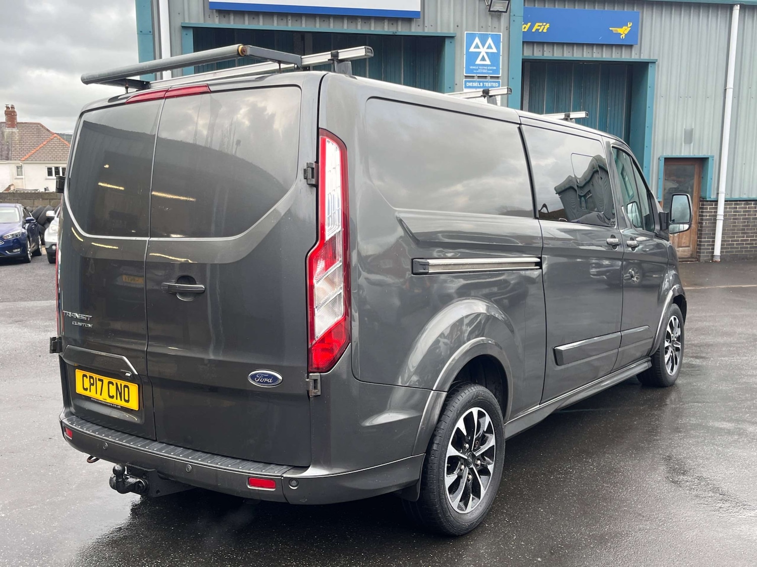 Used Ford Transit Custom 2017 for sale - 77168043: Photo 2