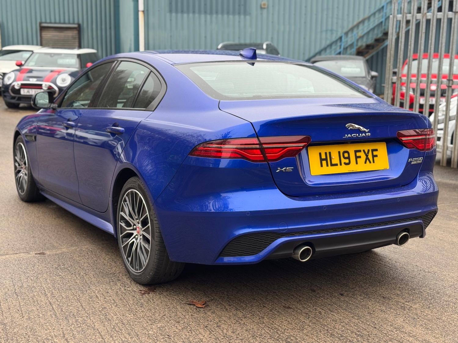 Used Jaguar XE 2019 for sale - 77804963: Photo 4