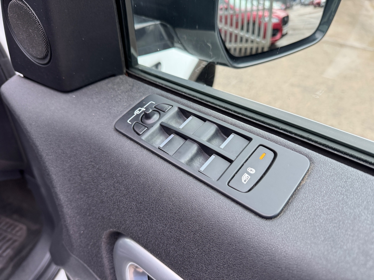 Used Land Rover Discovery Sport 2017 for sale - 77200754: Photo 13