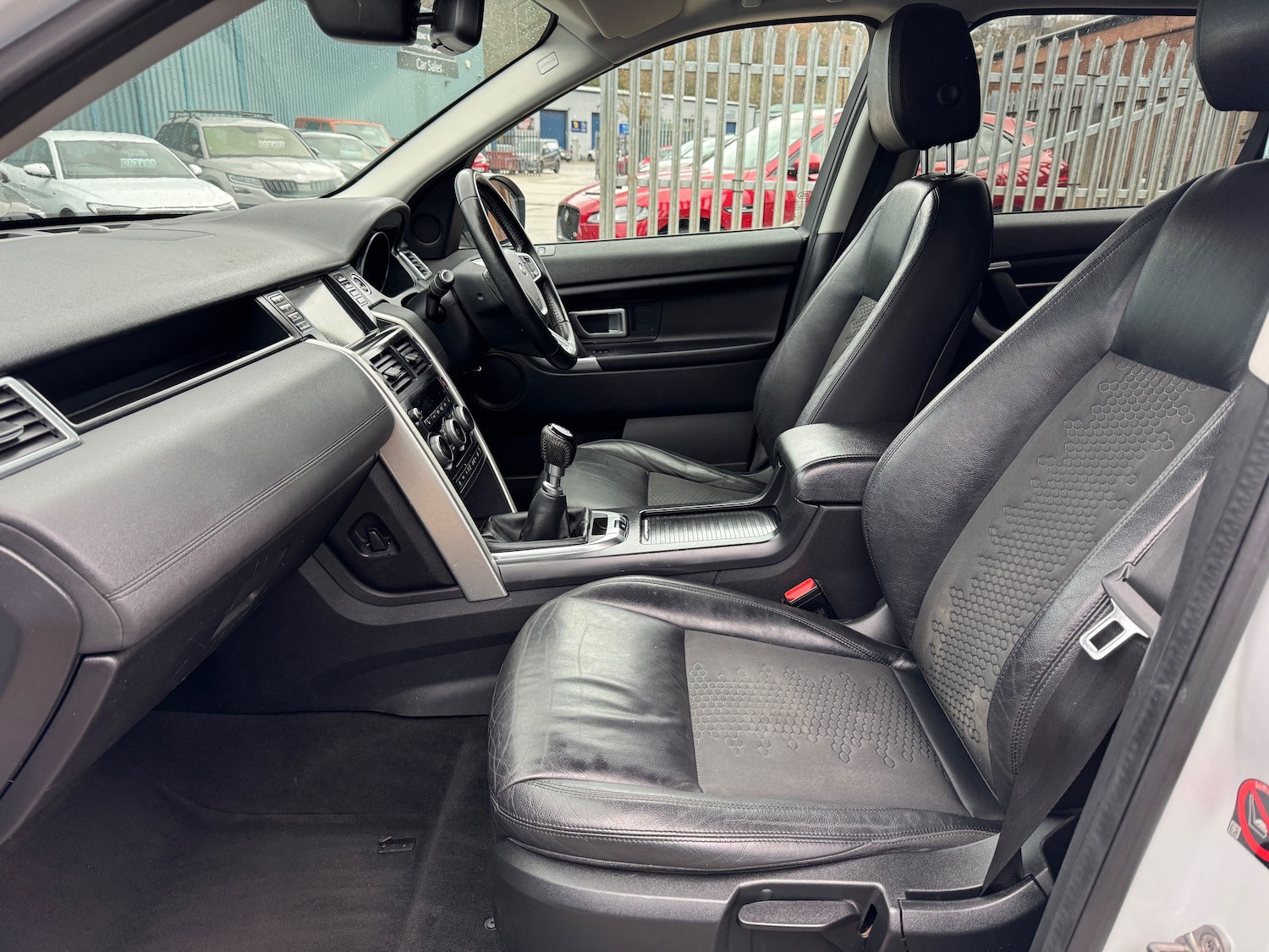 Used Land Rover Discovery Sport 2017 for sale - 77200754: Photo 24