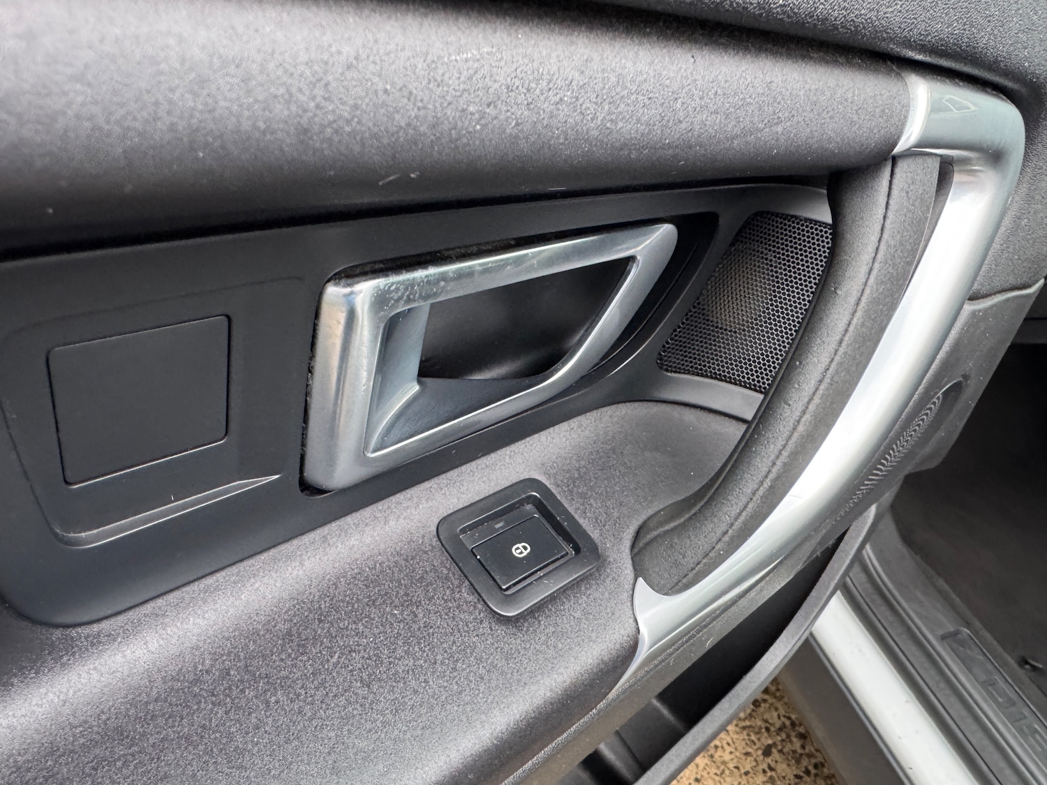 Used Land Rover Discovery Sport 2017 for sale - 77200754: Photo 27