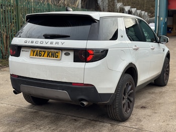 Used Land Rover Discovery Sport 2017 for sale - 77200754: Photo