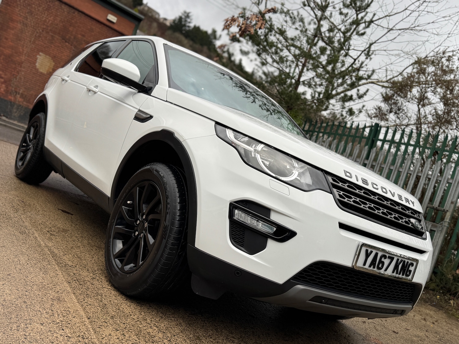 Used Land Rover Discovery Sport 2017 for sale - 77200754: Photo 9