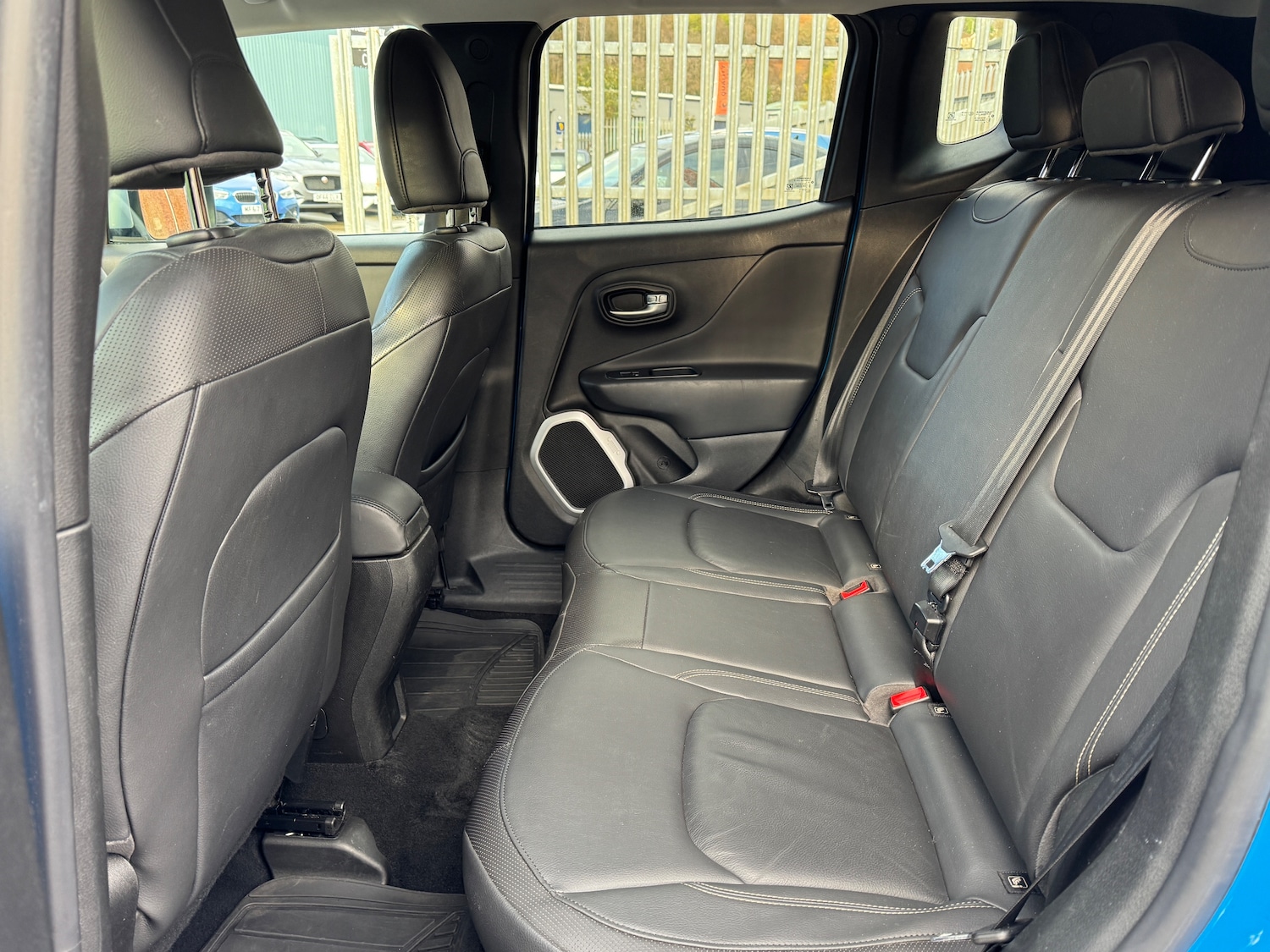 Used Jeep Renegade 2015 for sale - 76545959: Photo 24