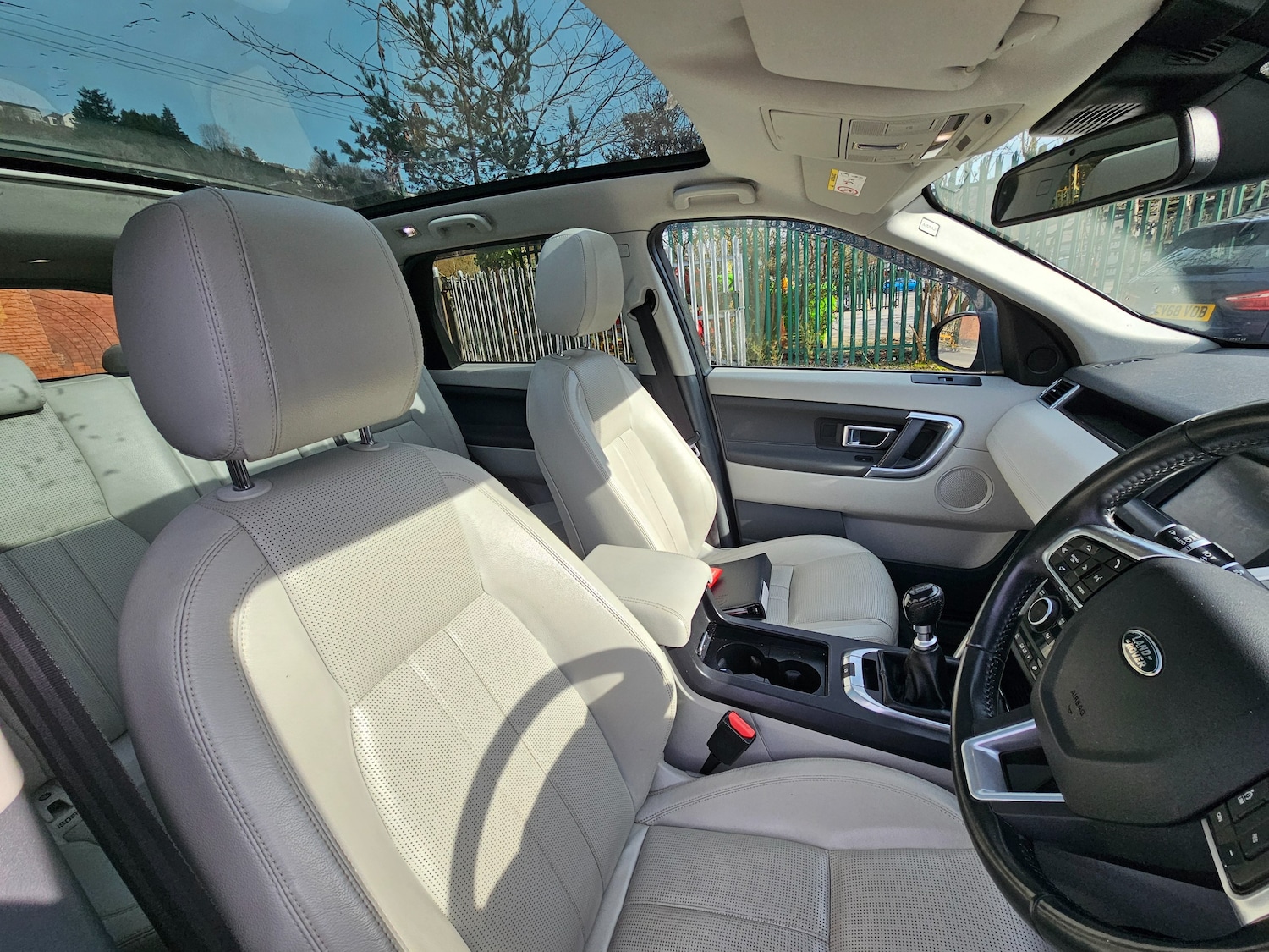 Used Land Rover Discovery Sport 2015 for sale - 77966565: Photo 6