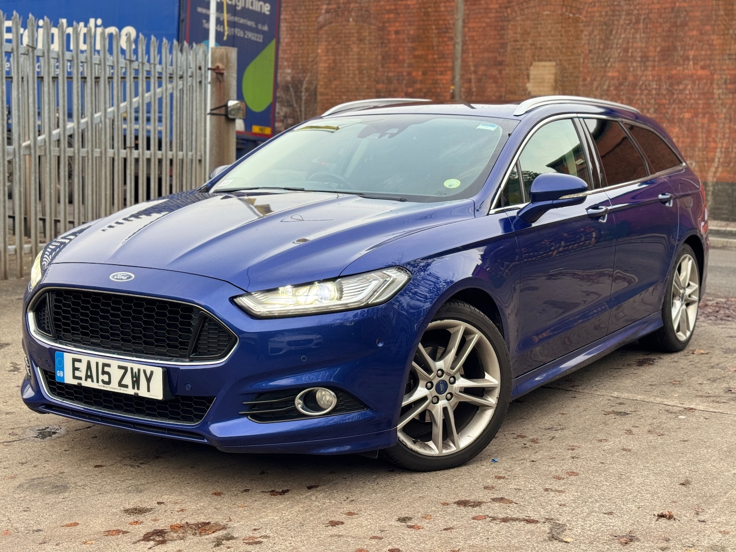 Used Ford Mondeo 2015 for sale - 76569290: Photo 2