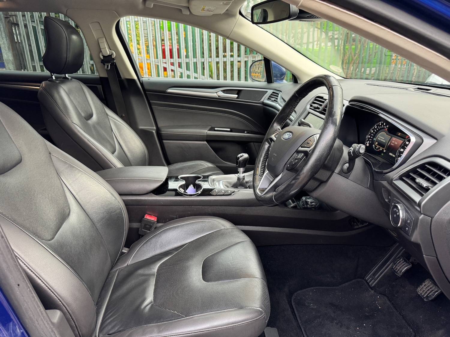 Used Ford Mondeo 2015 for sale - 76569290: Photo 5