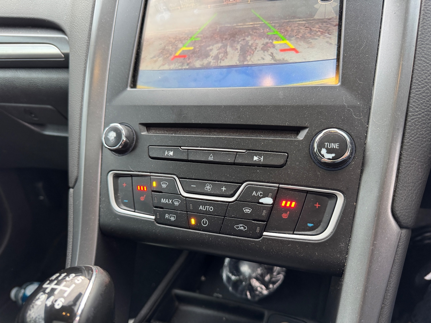 Used Ford Mondeo 2015 for sale - 76569290: Photo 8