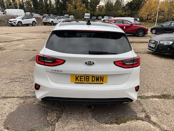 Used Kia Ceed 2018 for sale - 76495791: Photo