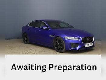 Used Jaguar XE 2019 for sale - 77180026: Photo