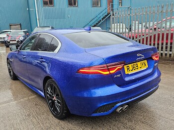 Used Jaguar XE 2019 for sale - 77180026: Photo