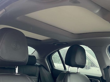 Used Alfa Romeo Giulia 2018 for sale - 77262879: Photo