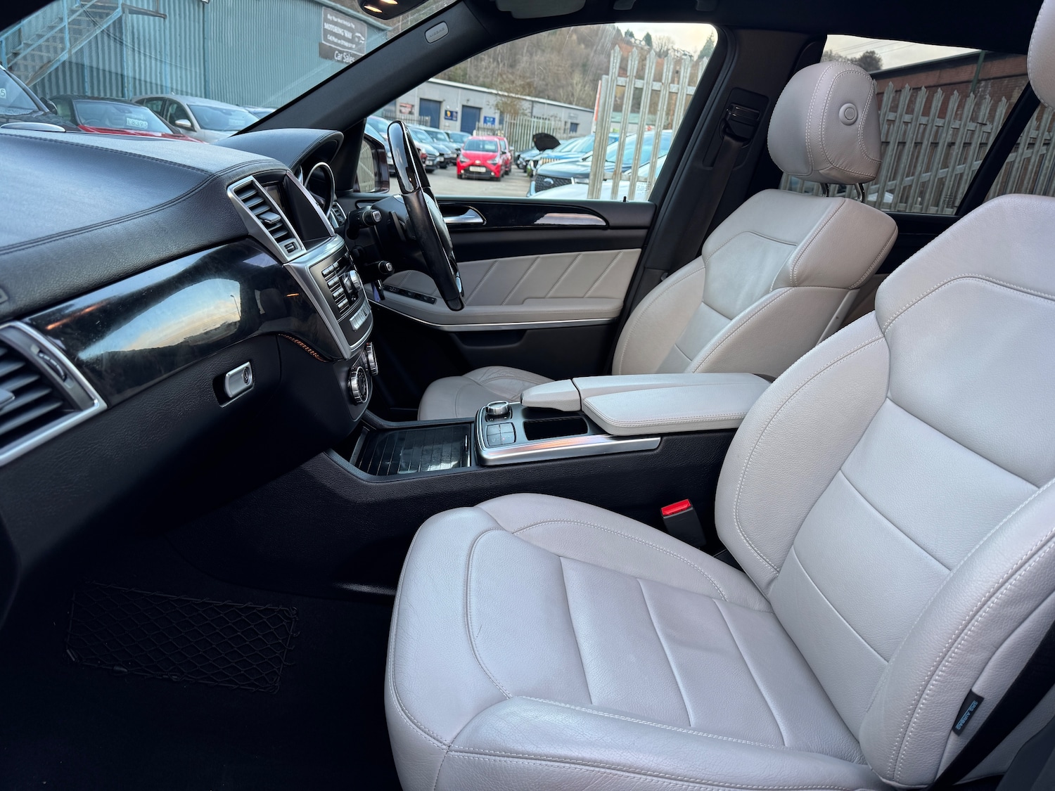 Used Mercedes-Benz GL Class 2014 for sale - 76616887: Photo 28