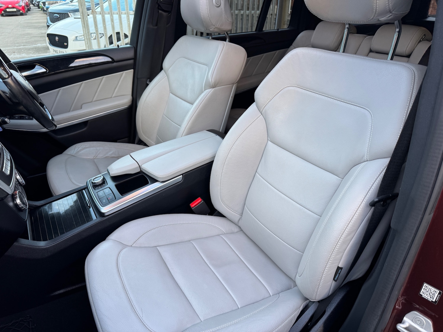 Used Mercedes-Benz GL Class 2014 for sale - 76616887: Photo 29