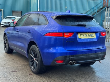 Used Jaguar F-Pace 2019 for sale - 77234041: Photo
