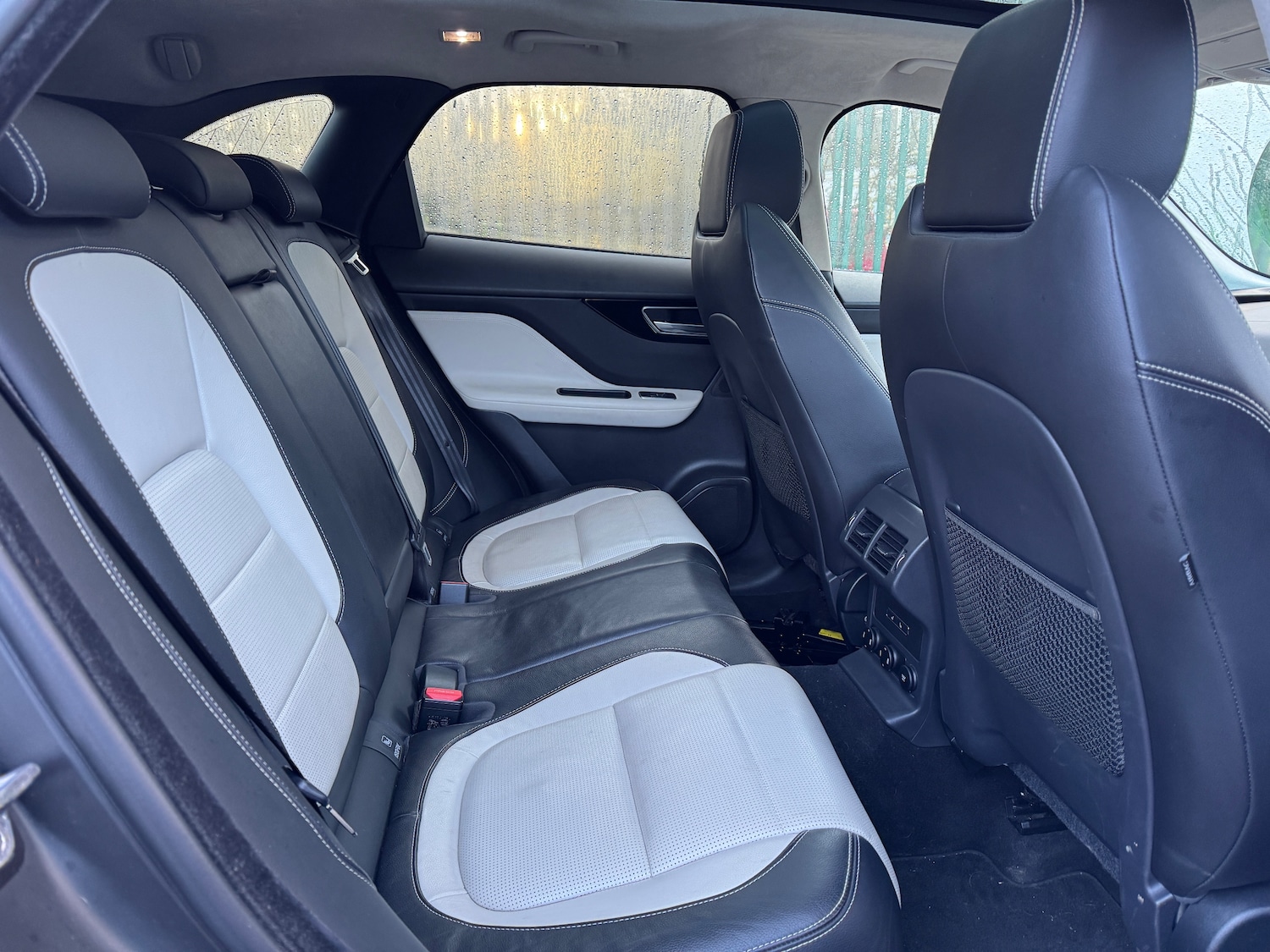 Used Jaguar F-Pace 2019 for sale - 77234041: Photo 6