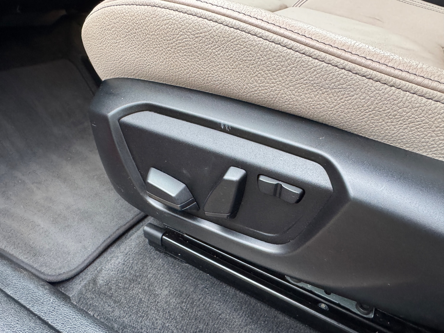 Used BMW X4 2017 for sale - 76750888: Photo 31