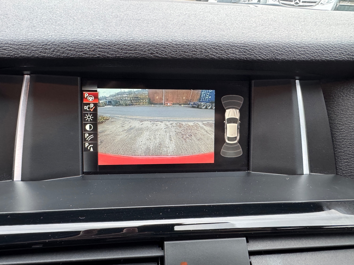 Used BMW X4 2017 for sale - 76750888: Photo 32