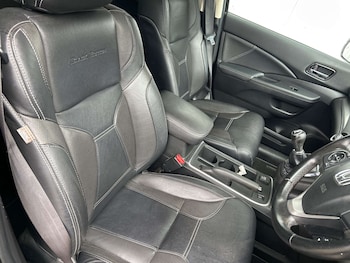 Used Honda CR-V 2017 for sale - 76305291: Photo