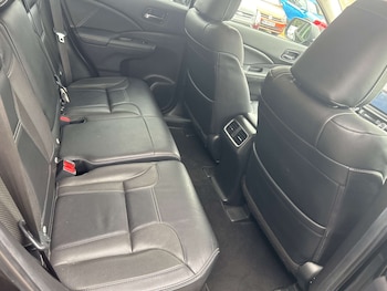 Used Honda CR-V 2017 for sale - 76305291: Photo