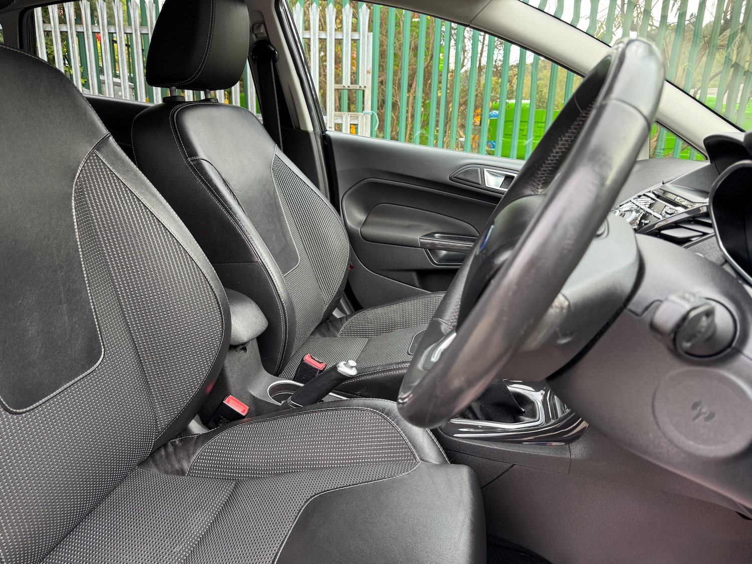 Used Ford Fiesta 2014 for sale - 75937926: Photo 10