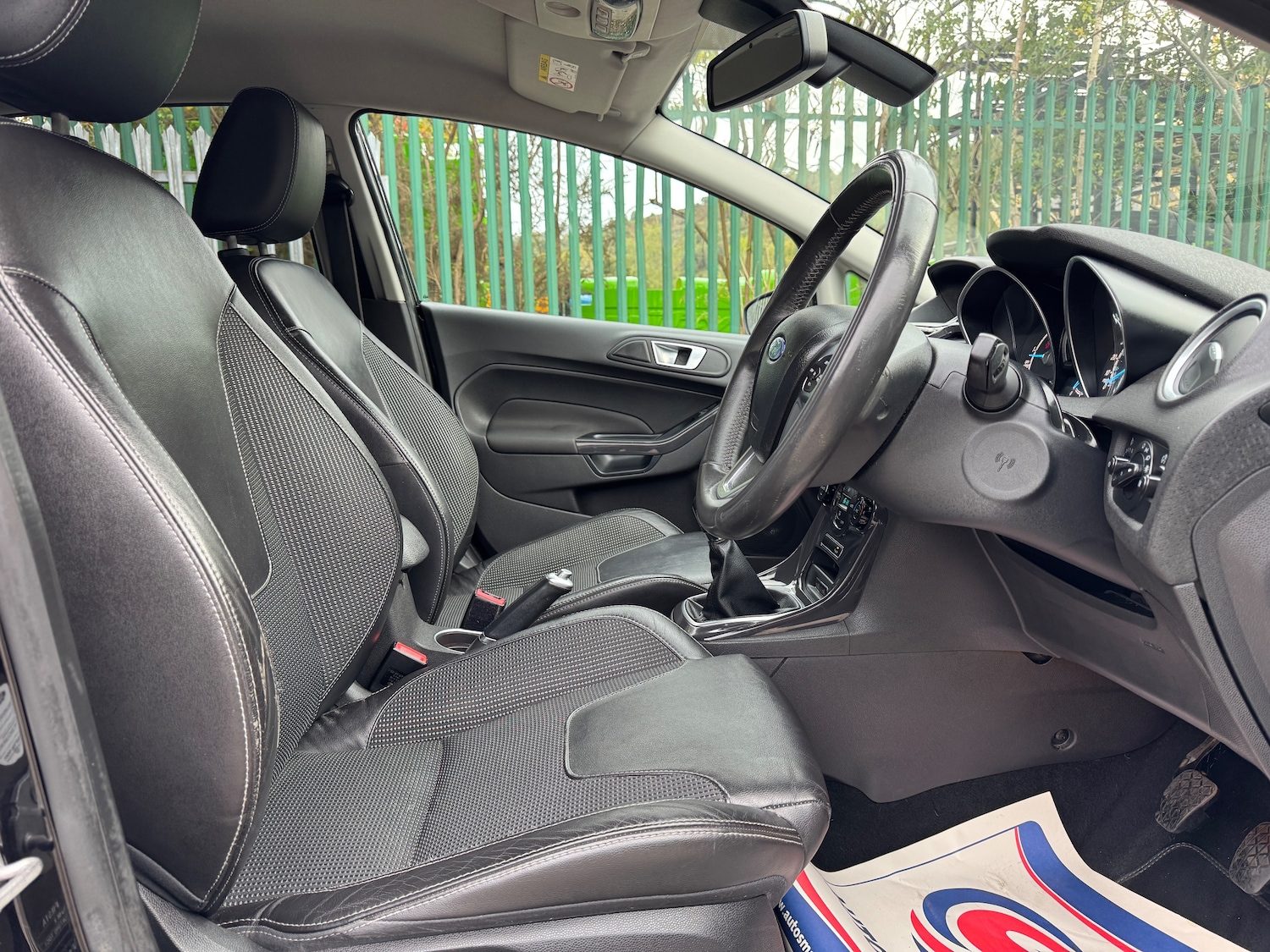 Used Ford Fiesta 2014 for sale - 75937926: Photo 9