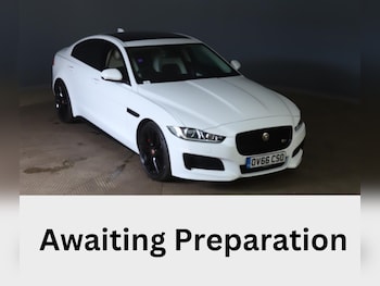 Used Jaguar XE 2016 for sale - 75582247: Photo