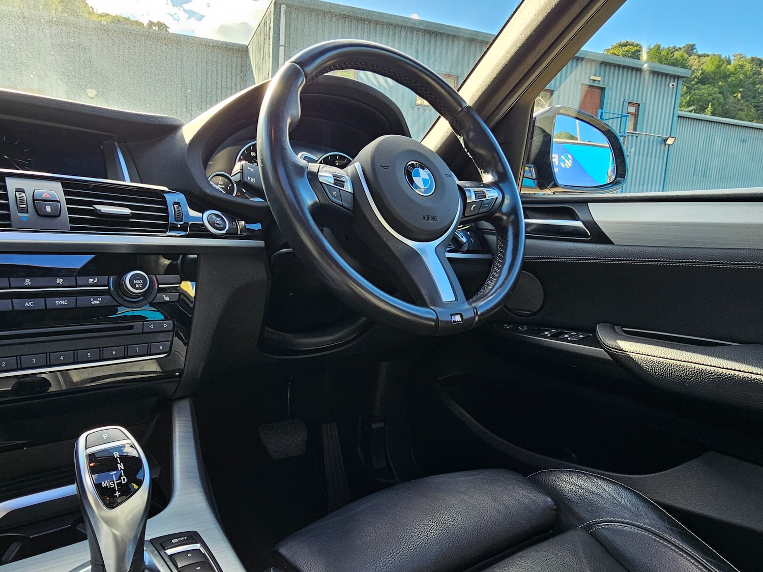 Used BMW X4 2017 for sale - 75908601: Photo 17