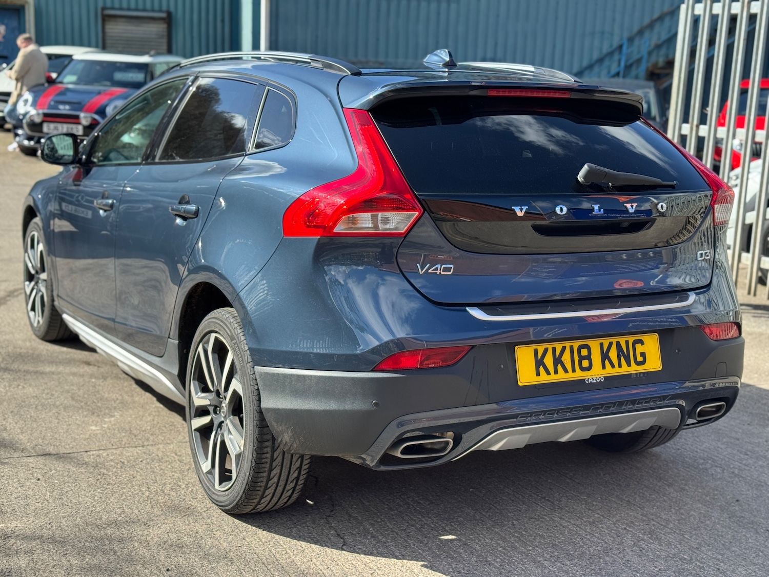 Used Volvo V40 2018 for sale - 77890549: Photo 4