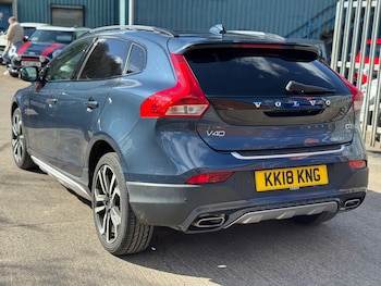 Used Volvo V40 2018 for sale - 77890549: Photo