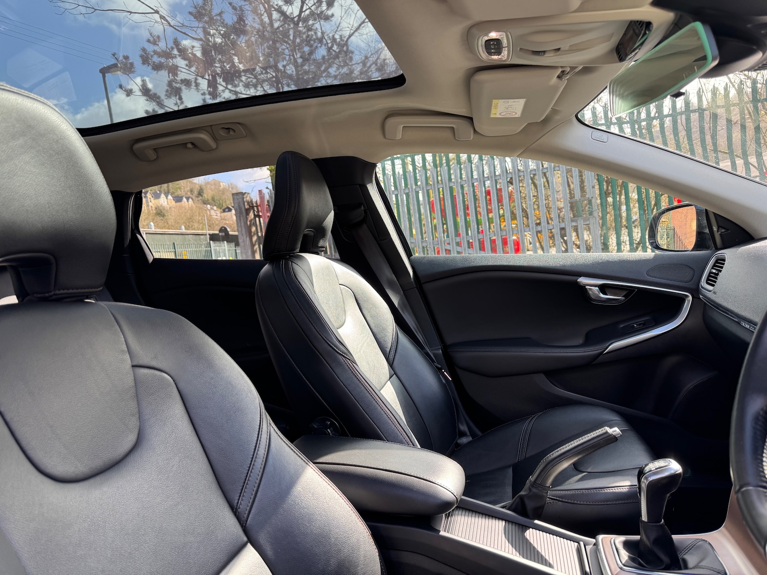 Used Volvo V40 2018 for sale - 77890549: Photo 6