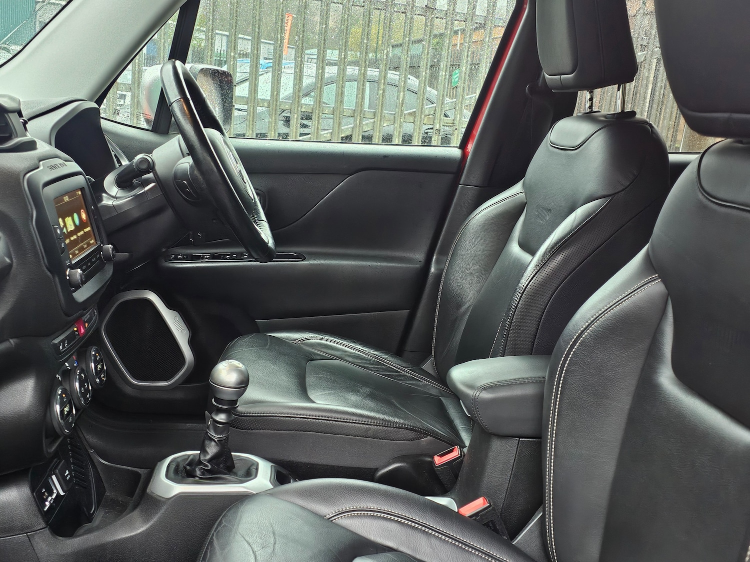 Used Jeep Renegade 2019 for sale - 76665376: Photo 6