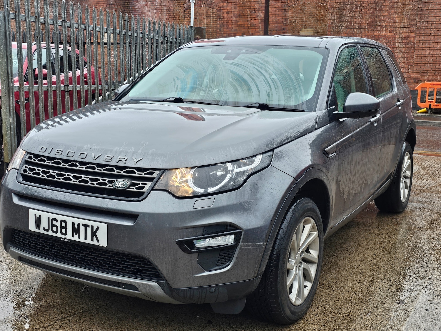 Used Land Rover Discovery Sport 2018 for sale - 77392274: Photo 3