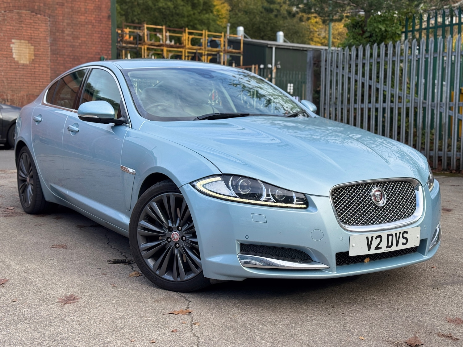 Used Jaguar XF 2013 for sale - 76346857: Photo 1