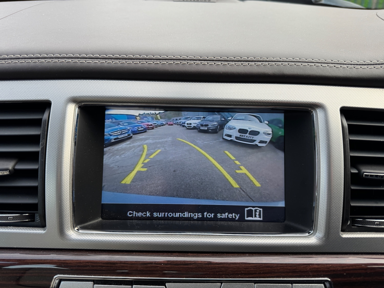 Used Jaguar XF 2013 for sale - 76346857: Photo 11