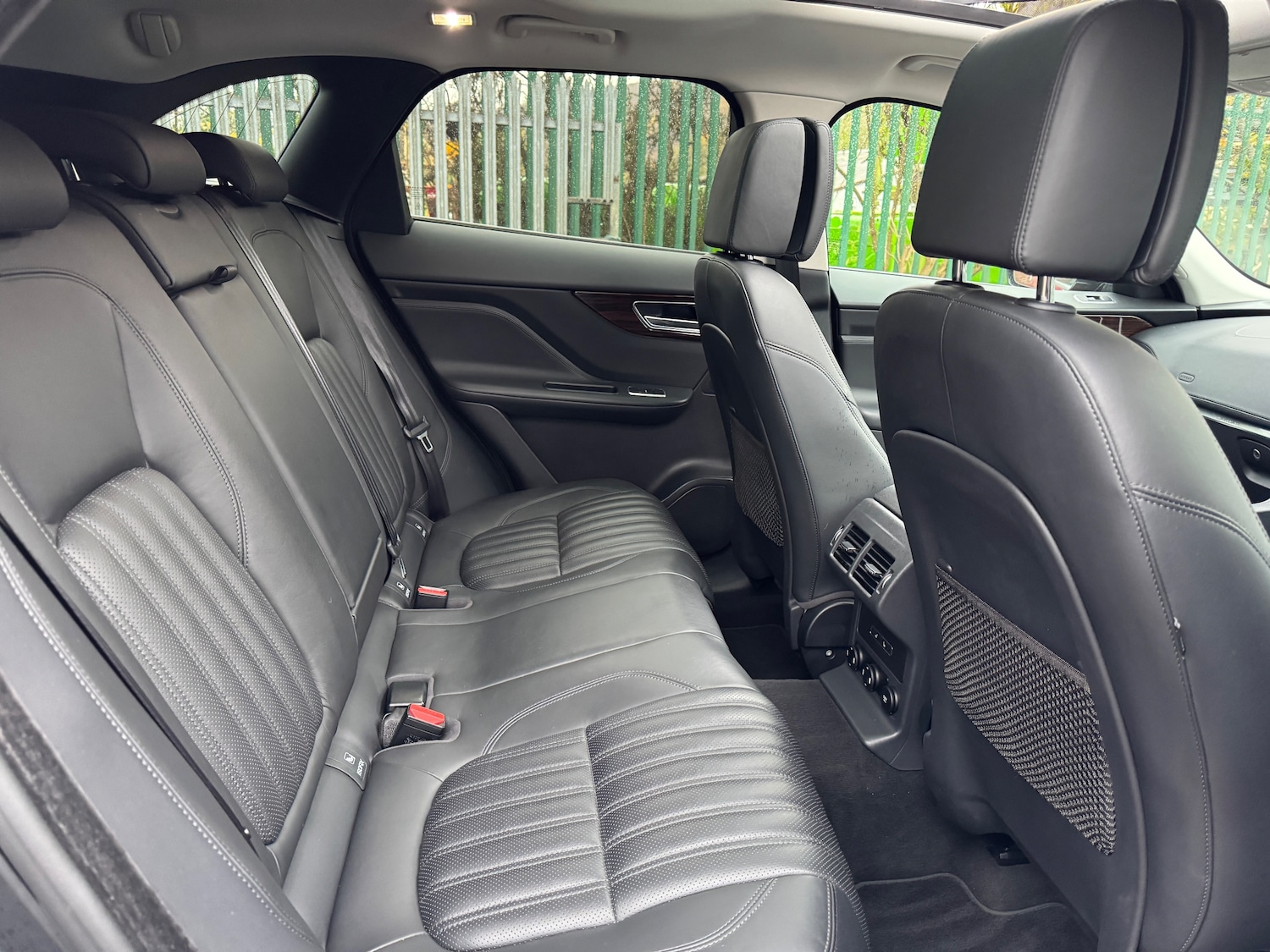 Used Jaguar F-Pace 2017 for sale - 76416485: Photo 24