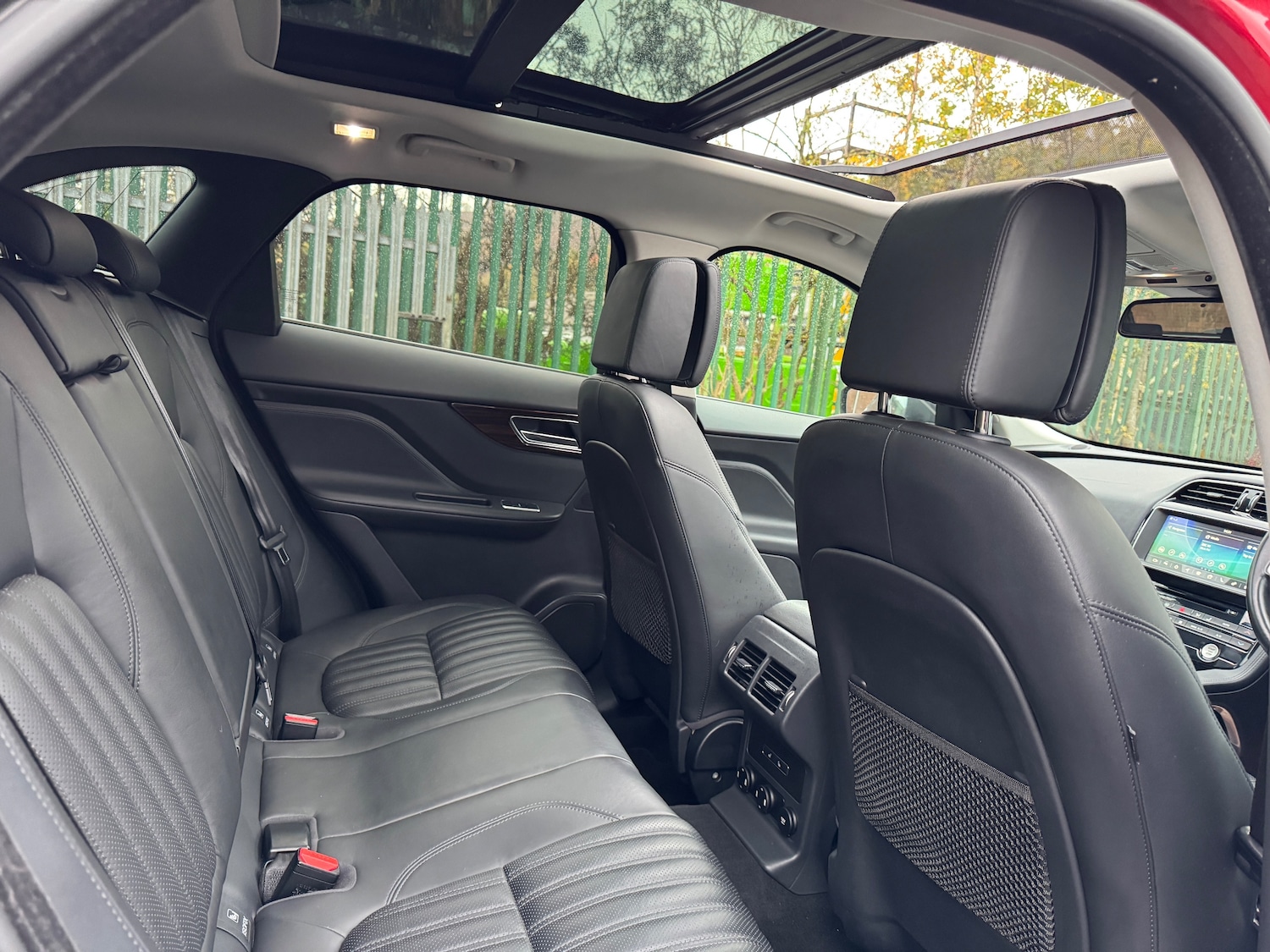 Used Jaguar F-Pace 2017 for sale - 76416485: Photo 25