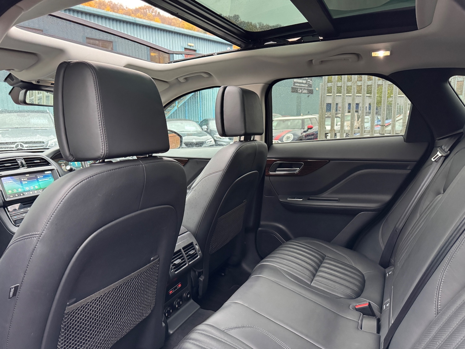 Used Jaguar F-Pace 2017 for sale - 76416485: Photo 33