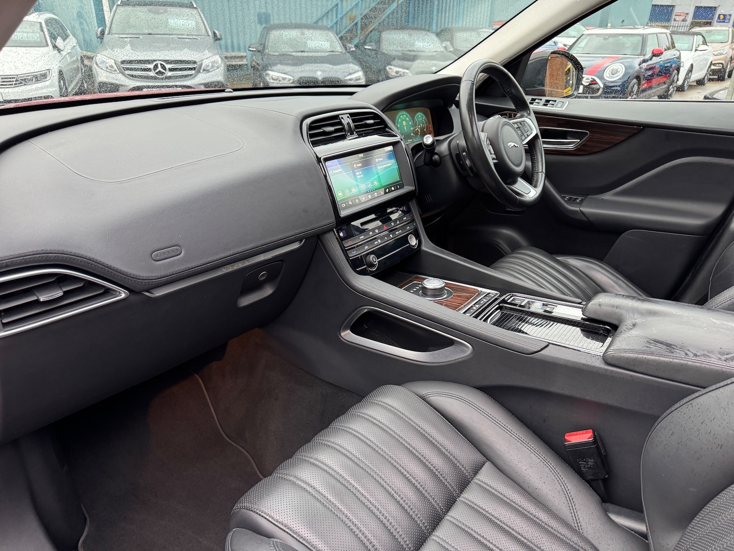 Used Jaguar F-Pace 2017 for sale - 76416485: Photo 38