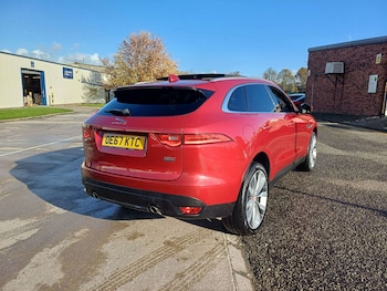 Used Jaguar F-Pace 2017 for sale - 76416485: Photo