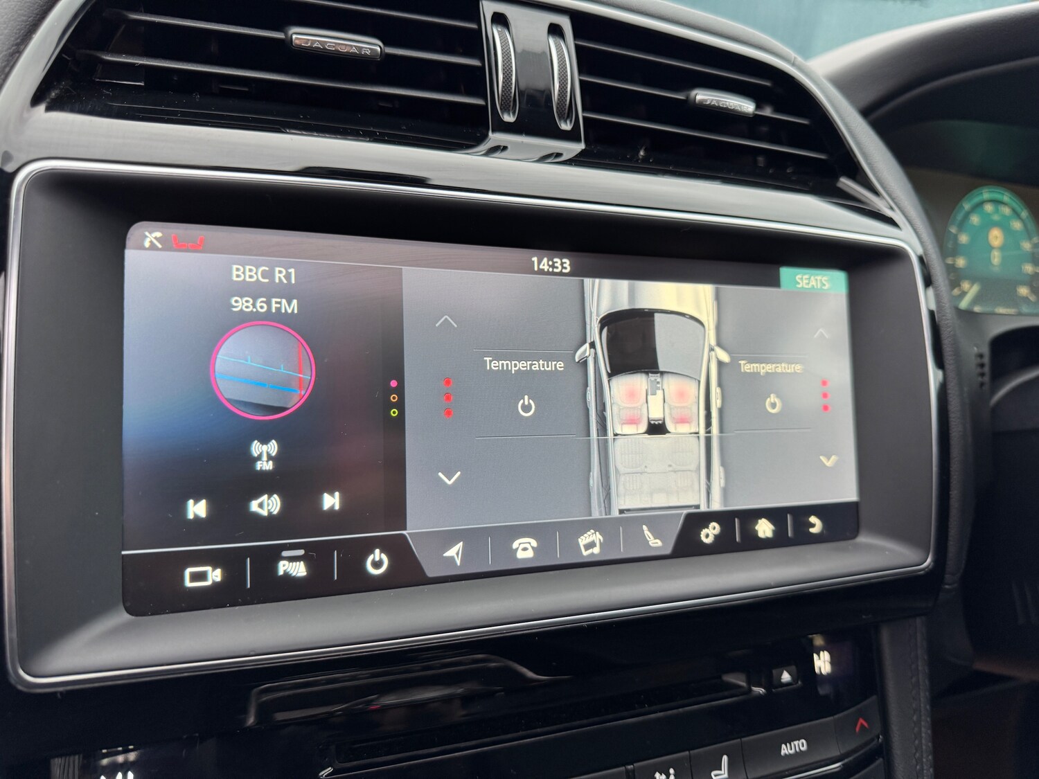 Used Jaguar F-Pace 2017 for sale - 76416485: Photo 42