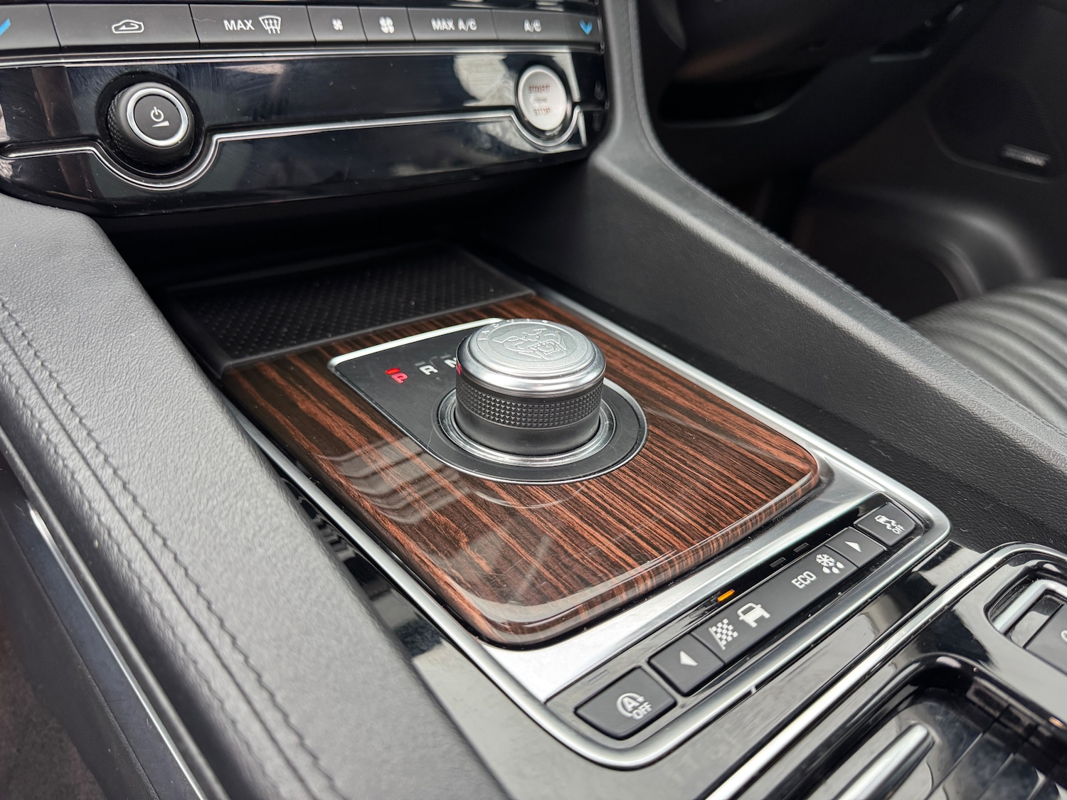 Used Jaguar F-Pace 2017 for sale - 76416485: Photo 44