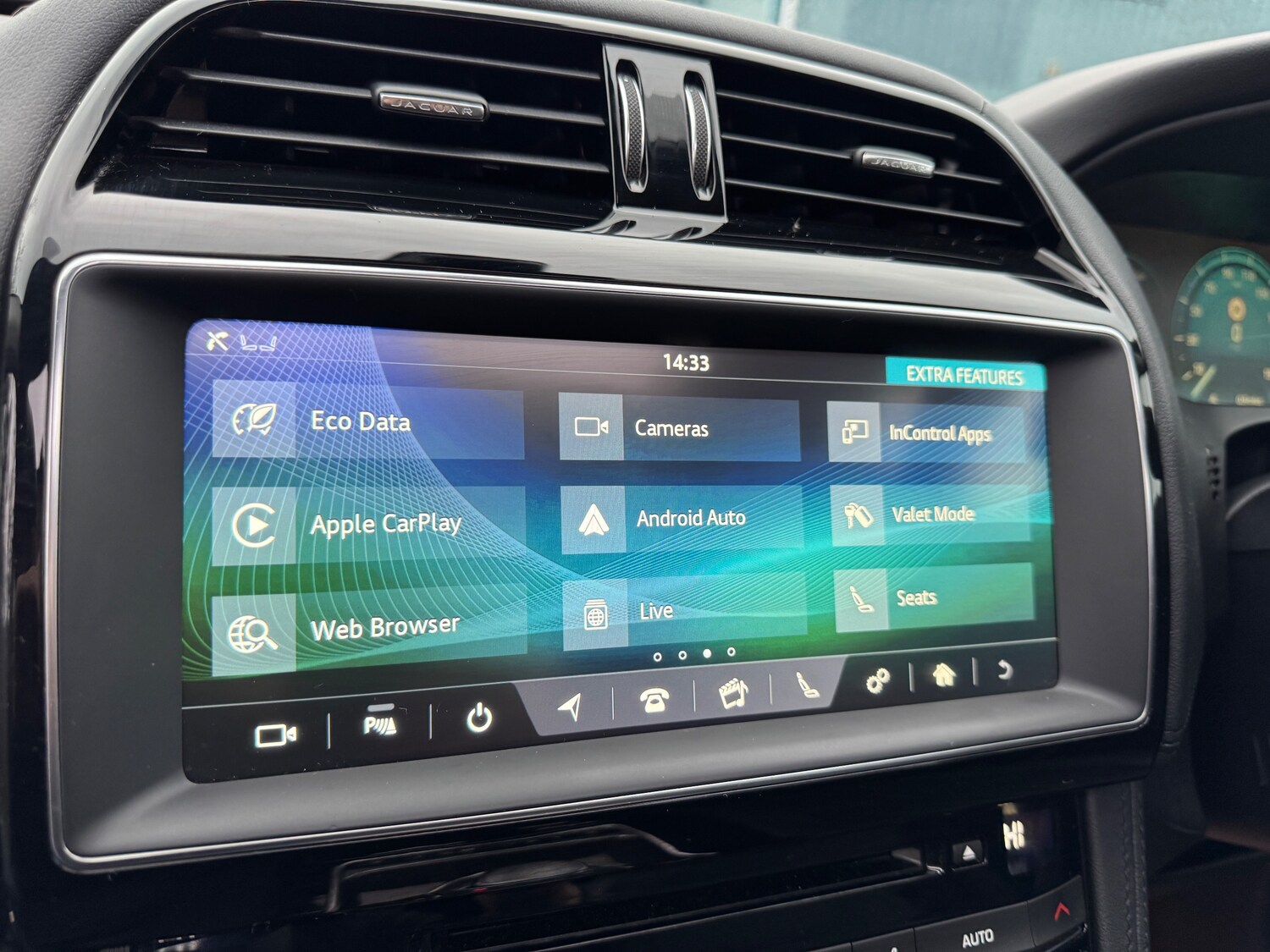 Used Jaguar F-Pace 2017 for sale - 76416485: Photo 45