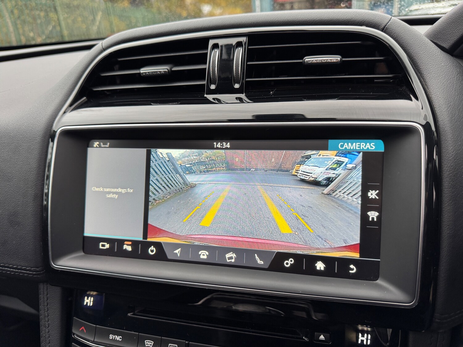 Used Jaguar F-Pace 2017 for sale - 76416485: Photo 47