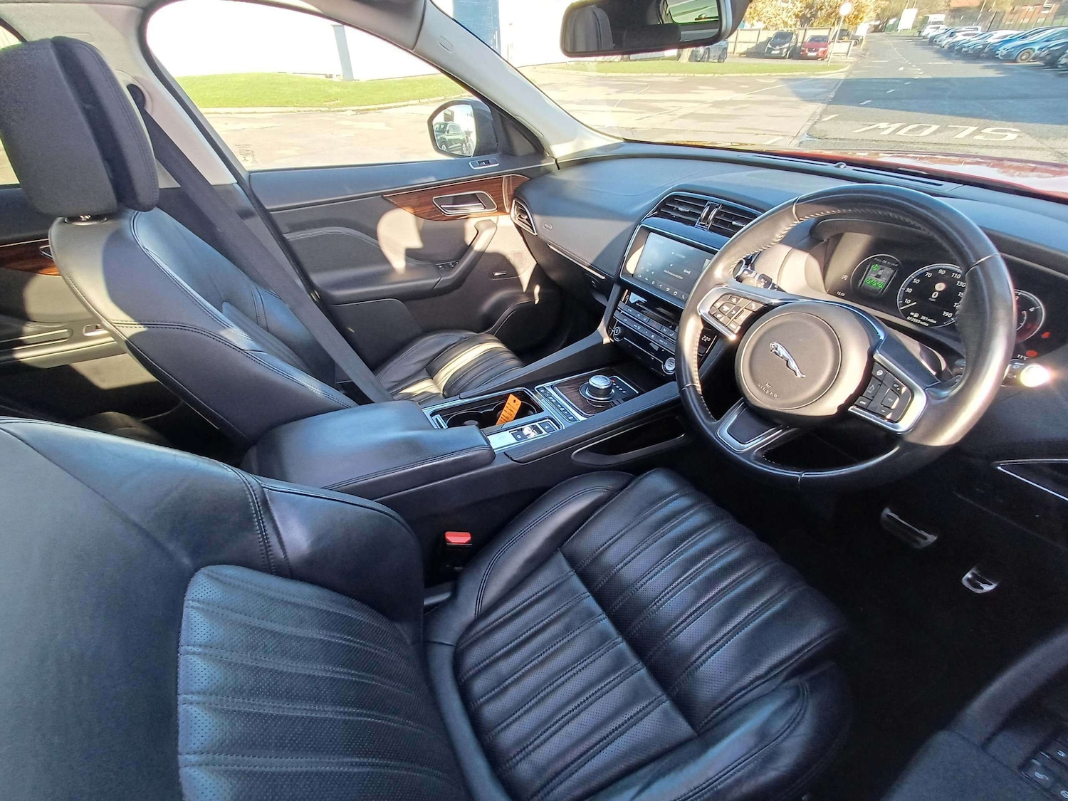 Used Jaguar F-Pace 2017 for sale - 76416485: Photo 7